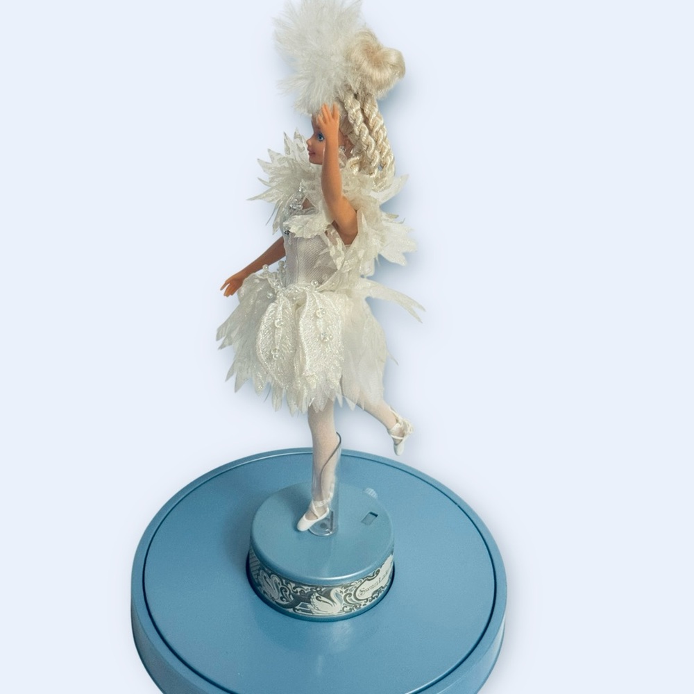Vintage Barbie SWAN LAKE Music Box  #1648 MUSICAL BALLERINA DOLL 1991 w/ Box EC! - Picture 6 of 16